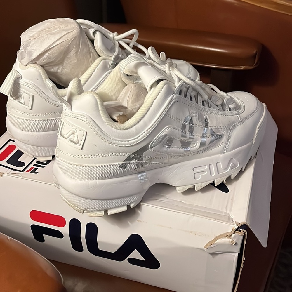 Fila good Condition size 9 - Picture 9 of 12